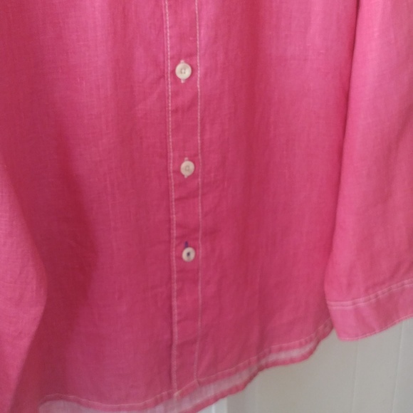 Tommy Bahama Relax 💯 percent Linen color is Called Ruby Red NWT - Picture 2 of 7